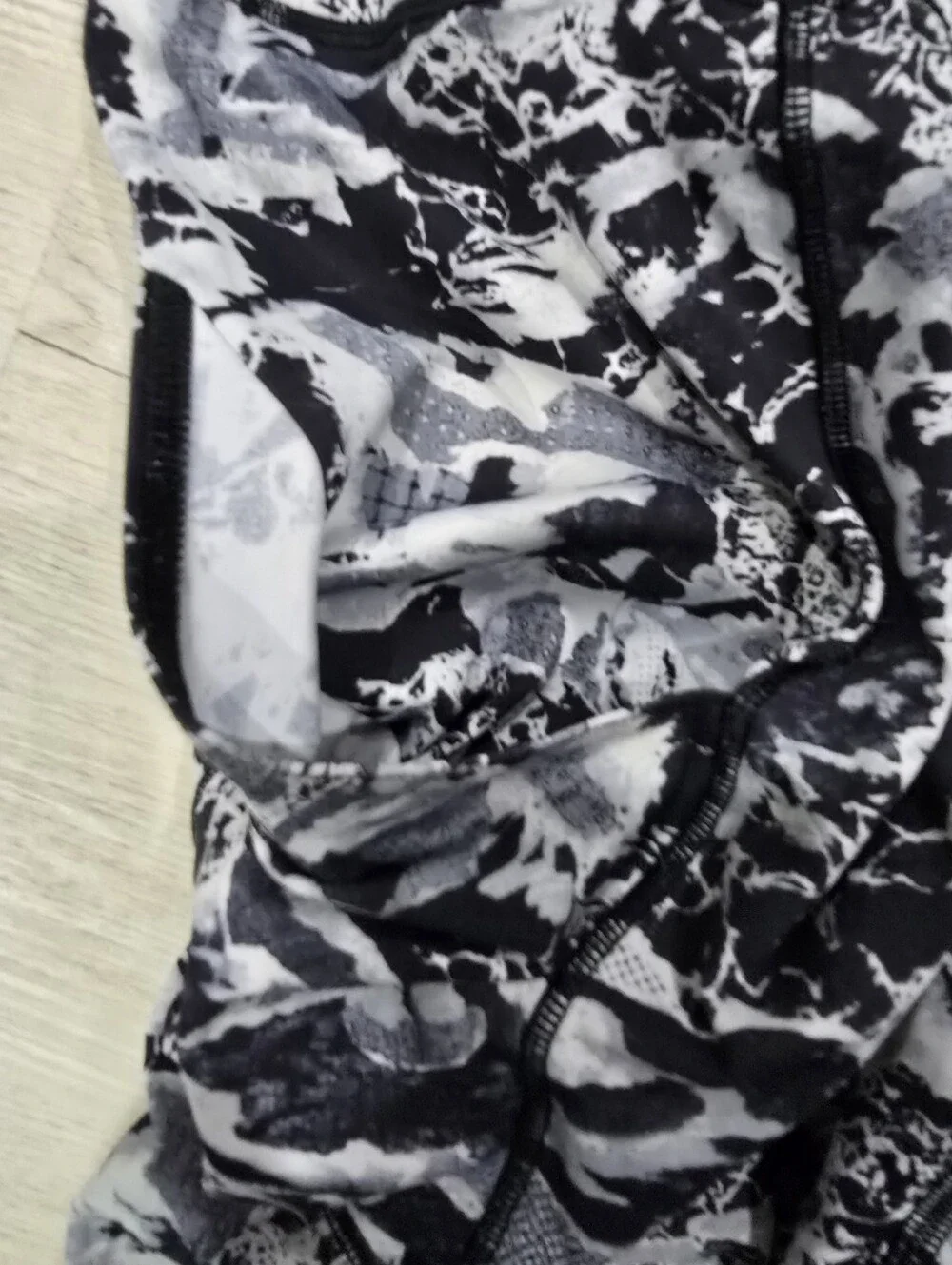 Lululemon Fast And Free Abstract Black & White High-Waist Leggings Pockets Sz 6